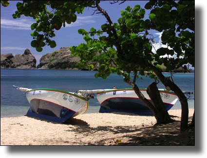 Boats, bateaux, beach, plage, Les Saintes, Iles des Saintes, Guadeloupe